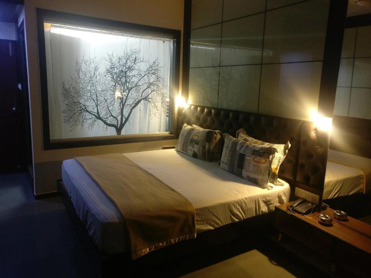 Hotel Kk Residency Nágpur Kültér fotó