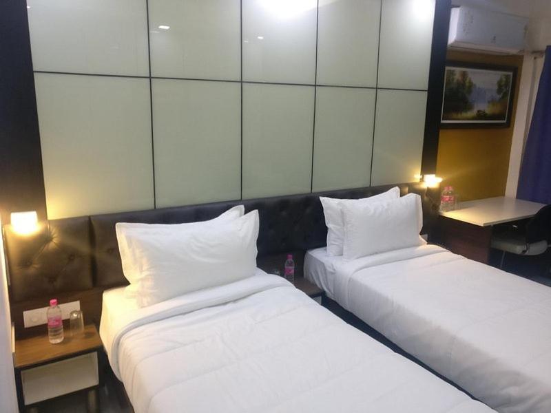 Hotel Kk Residency Nágpur Kültér fotó